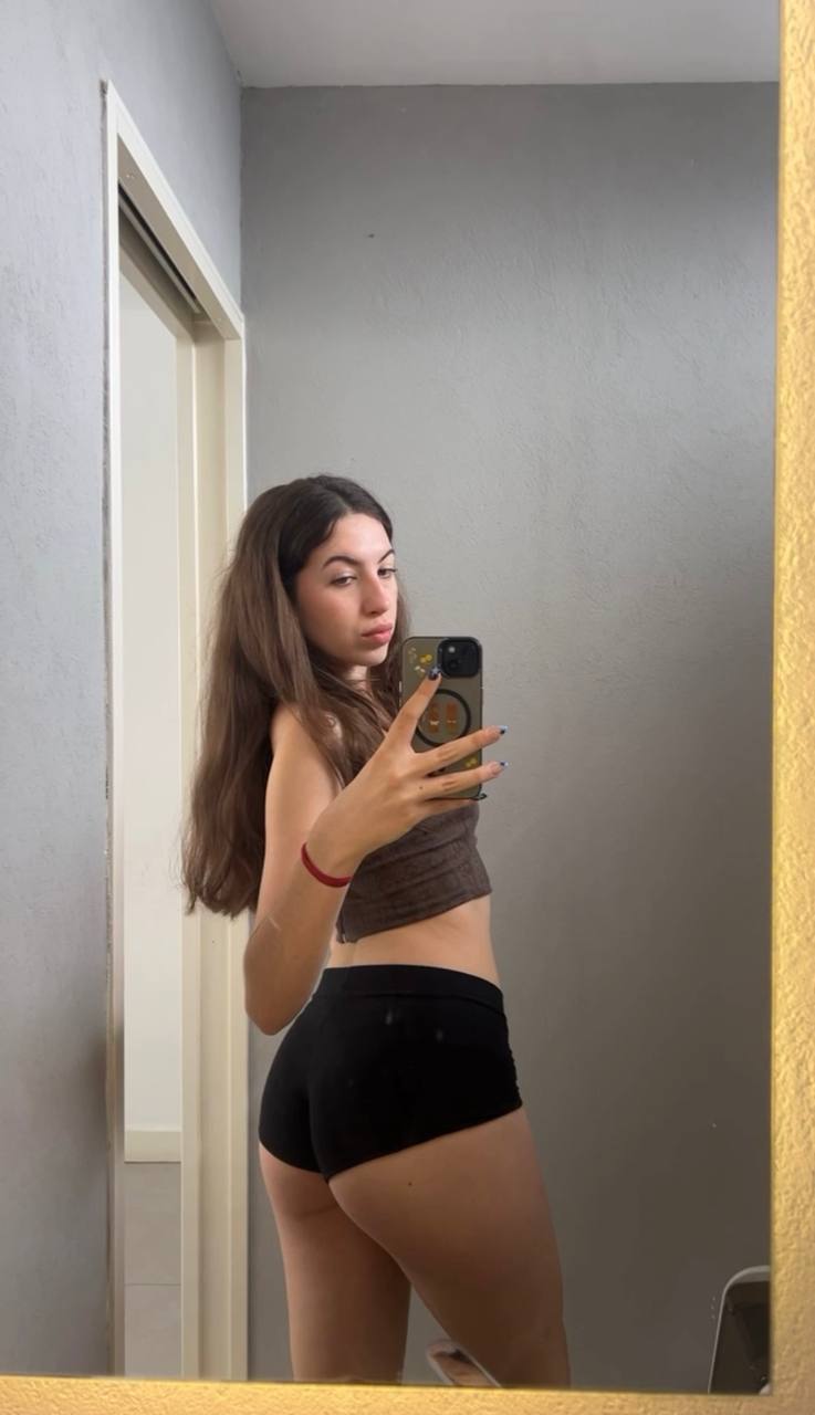 Amber in her underwear in Ramadi