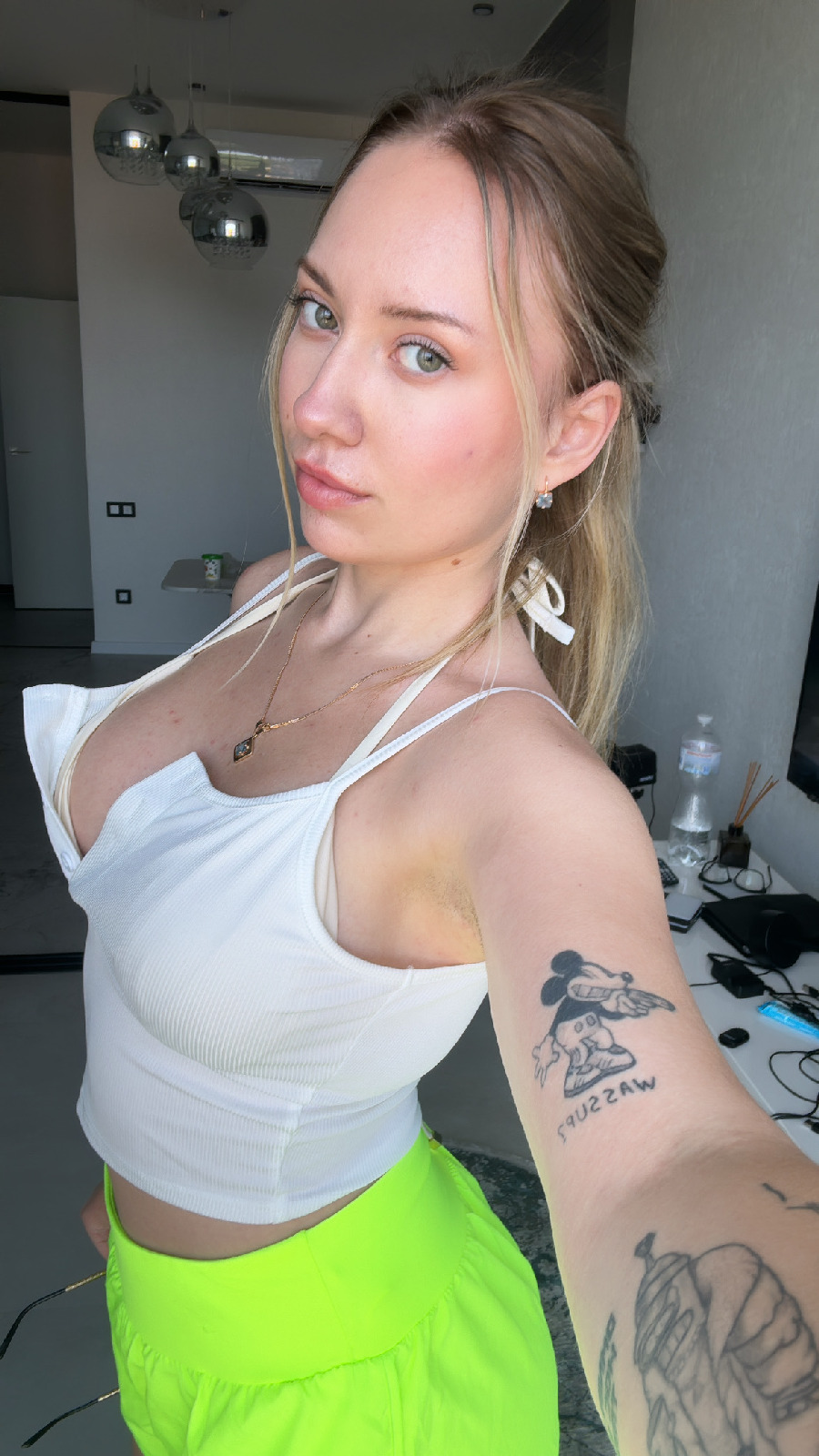 KateV in her underwear in Ramadi